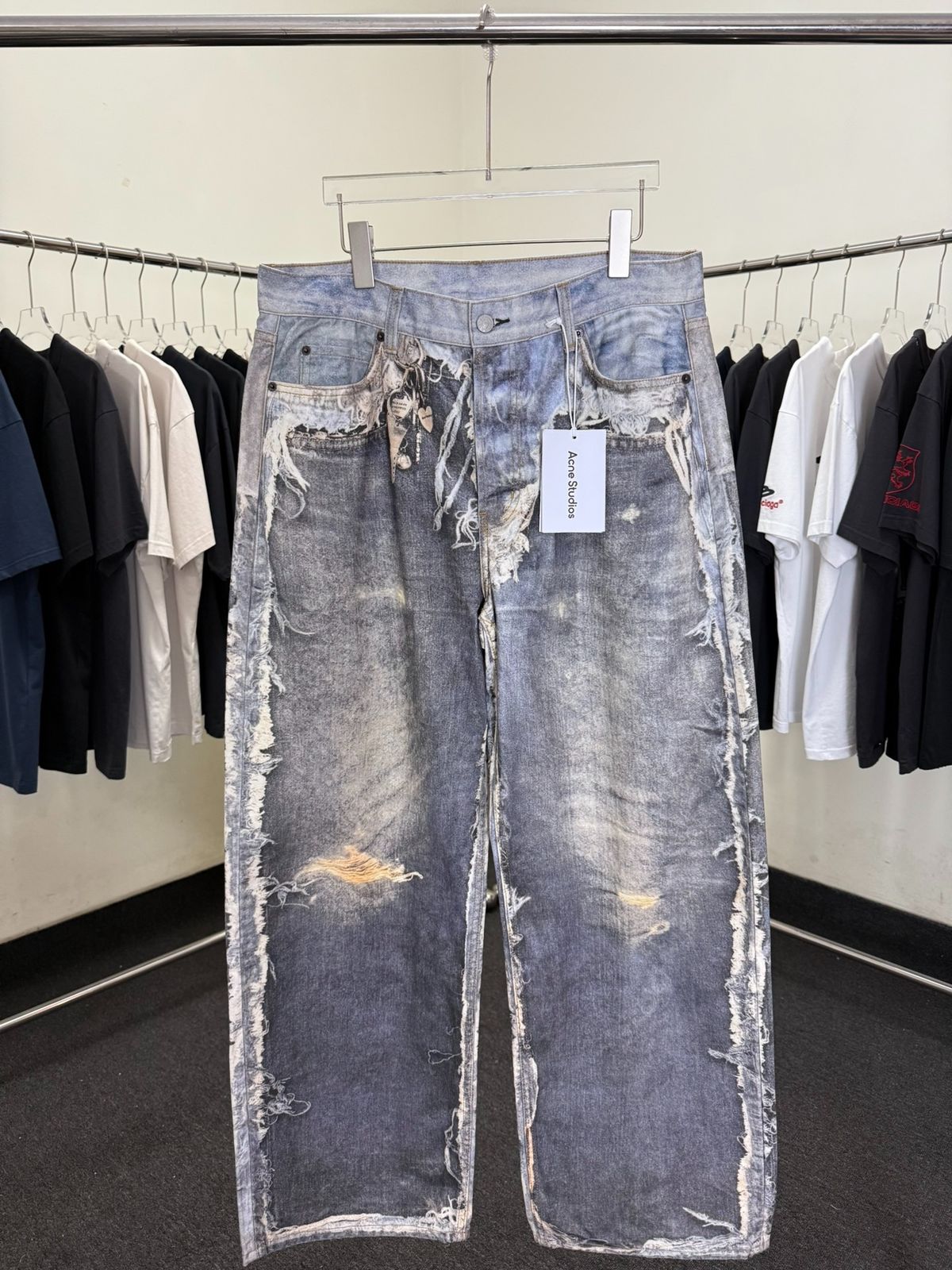 Acne Studios 26Ss 3D Printed Distortion Distorted Holes_mkmklike.com