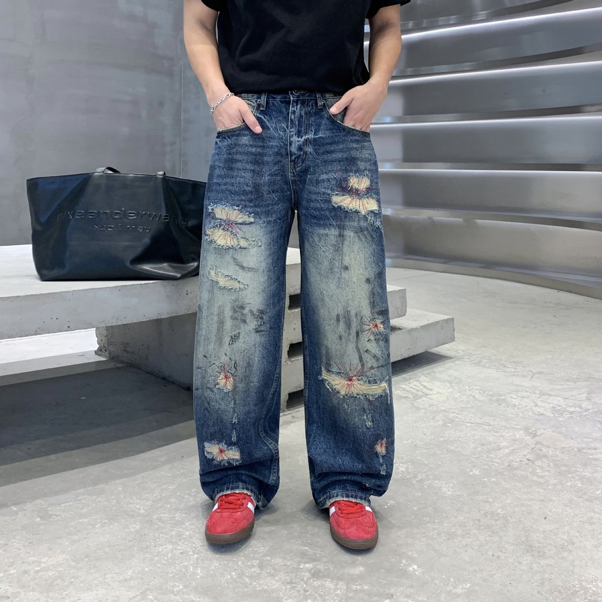 Vintage Distressed Denim Jeans For Men & Women - Relaxed Straight Leg High Street Style With Hand-Painted Details (Blue, Multiple Sizes)_mkmklike.com