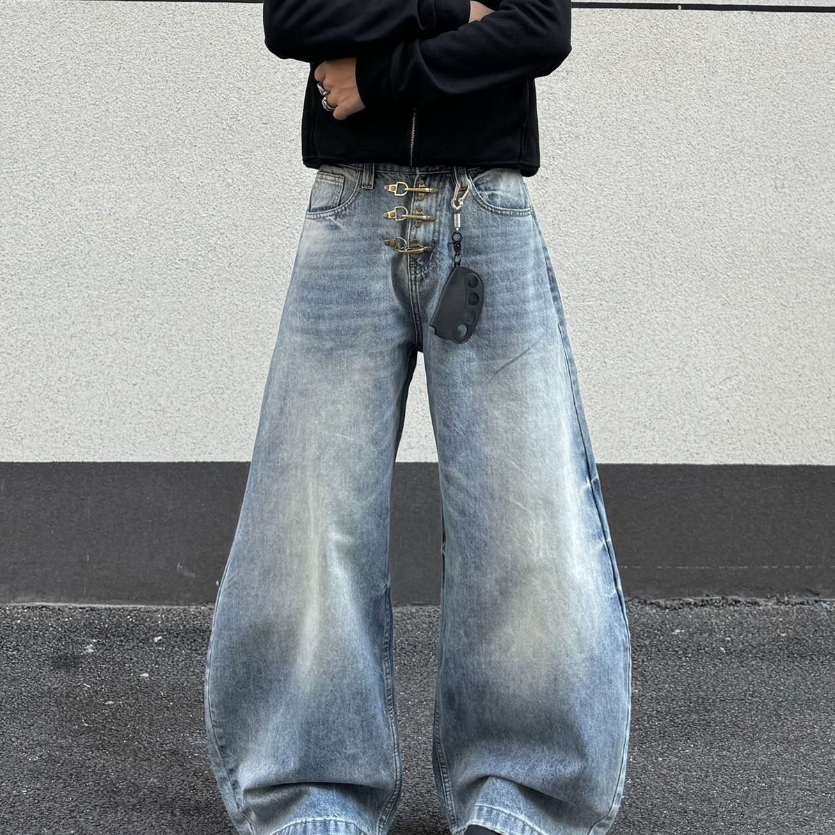 Men's Loose Wide Leg Curved Trousers Airplane Buckle Design Retro Style Whisker Pattern Ready For Wholesale_mkmklike.com