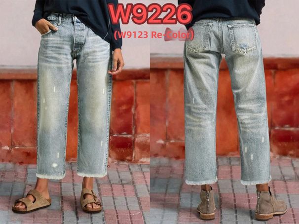 Women's Loose Straight Leg Cropped Jeans With Frayed Edges And Ripped Details_mkmklike.com