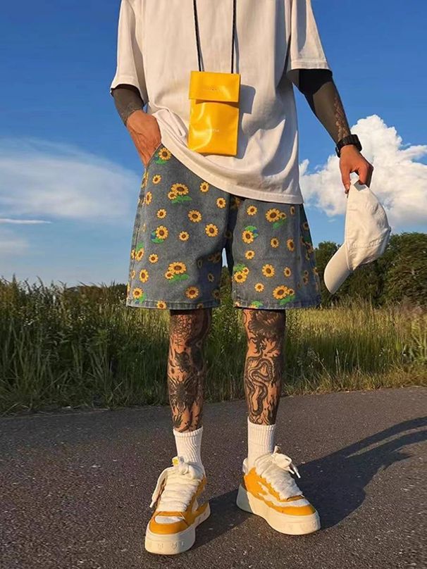 Men's Clothing Summer Retro Small Wrinkle Chrysanthemum Blue Denim Shorts Men's Street Loose Drawstring Five Point Beach Pants Trendy_mkmklike.com