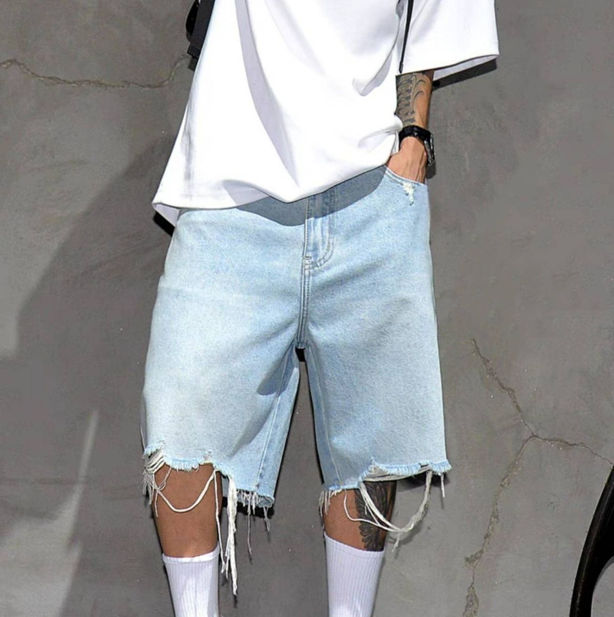 Men's Clothing Men's Summer Trendy Thin Denim Shorts With Frayed Edges, Perfect For Basketball, Casual, Mid Length, Loose Fitting, Five Point Pants._mkmklike.com