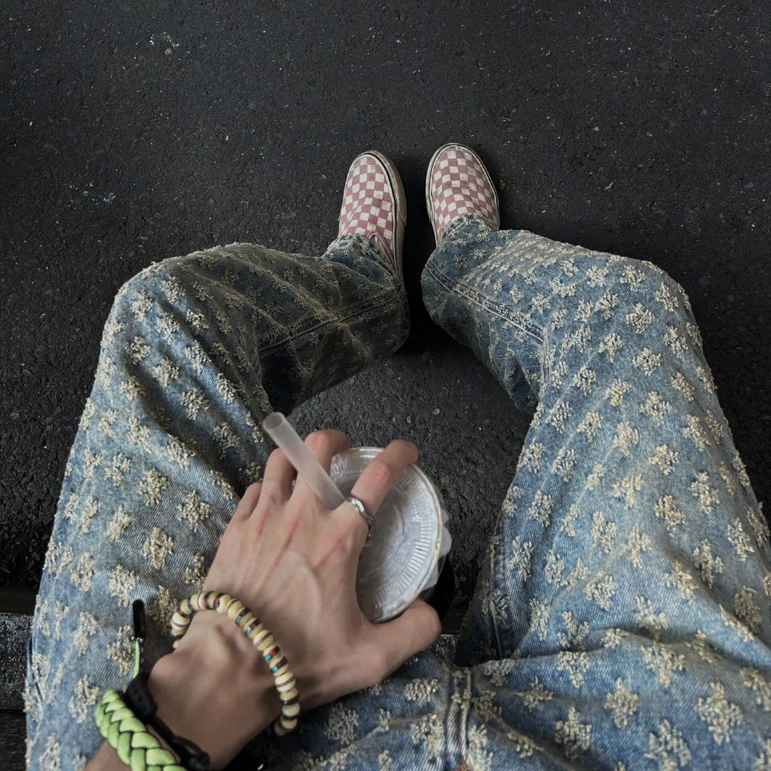 Men's Hip-Hop Jacquard Print Flared Jeans - Vintage Washed Streetwear Pants With Hand-Painted Details_mkmklike.com