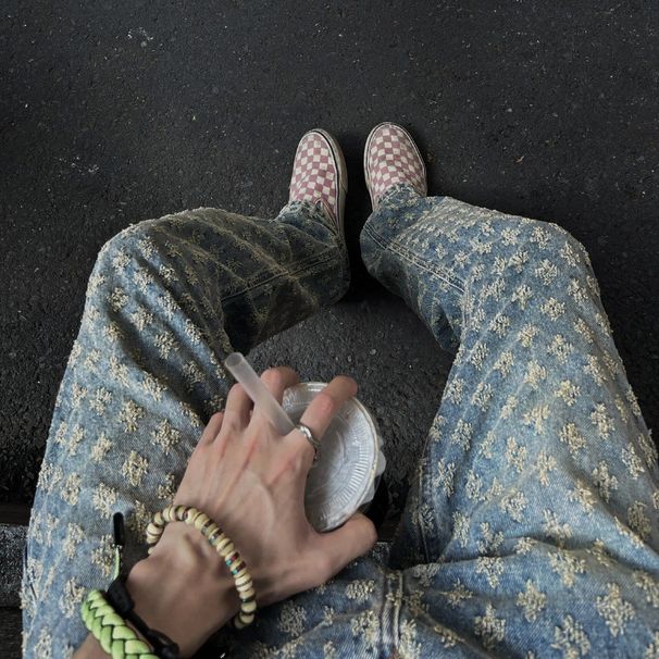 Men's Hip-Hop Jacquard Print Flared Jeans - Vintage Washed Streetwear Pants With Hand-Painted Details_mkmklike.com
