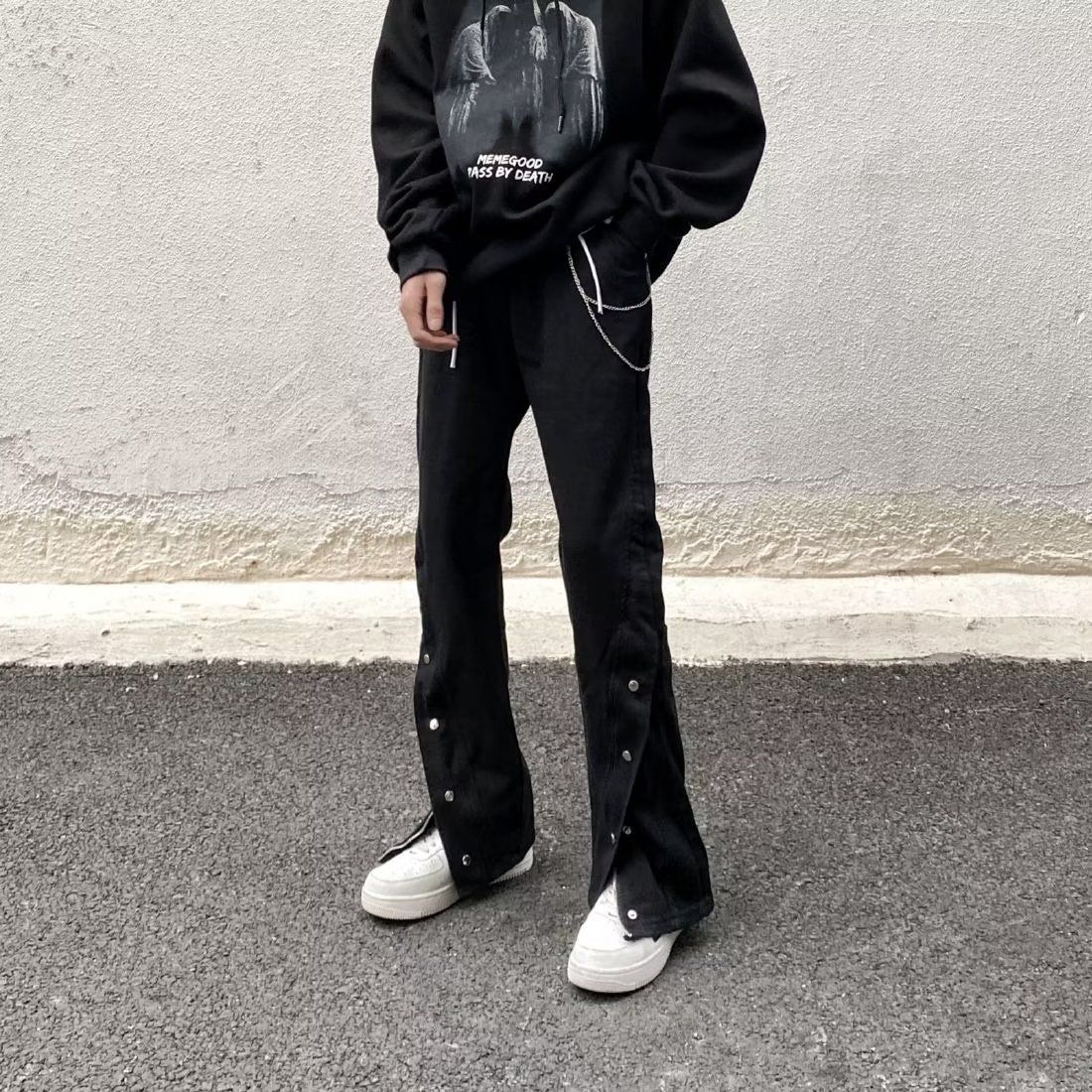 American High Street Vibe Style Casual Buttoned Jeans For Men With Zipper Slit Design Loose Straight Floor-Length Pants_mkmklike.com