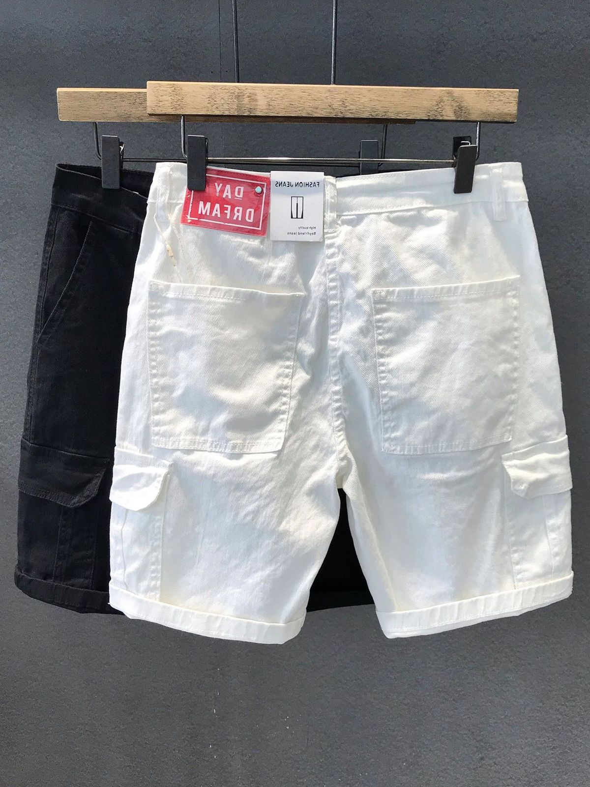Men's Trendy Summer White Denim Shorts Multiple Pockets Loose Straight Leg Casual Cargo Shorts_mkmklike.com