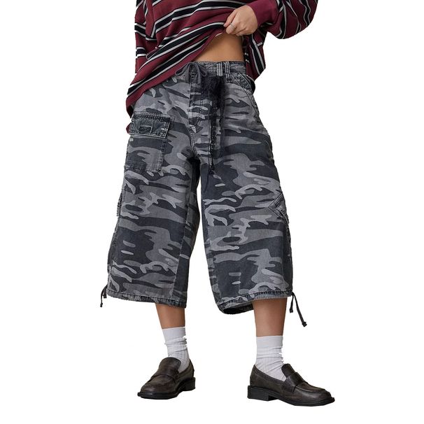 Women's Cargo Denim Capri Pants, Military Camo Print Straight Leg Cropped Jeans With Multiple Pockets, Retro American Style Casual Trousers_mkmklike.com