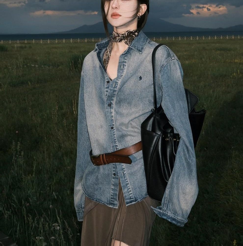 Vintage Embroidered Denim Shirt Jacket – Retro Long Sleeve Distressed Blue (Sizes S-XL, Classic Workwear Style, Fall & Winter Layering Essential)_mkmklike.com