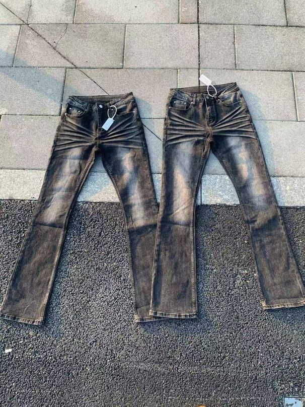 Cleanfit Washed Denim Jeans Classic Straight Leg Subtle Whiskering Distressed Detailing Men's Clothing_mkmklike.com