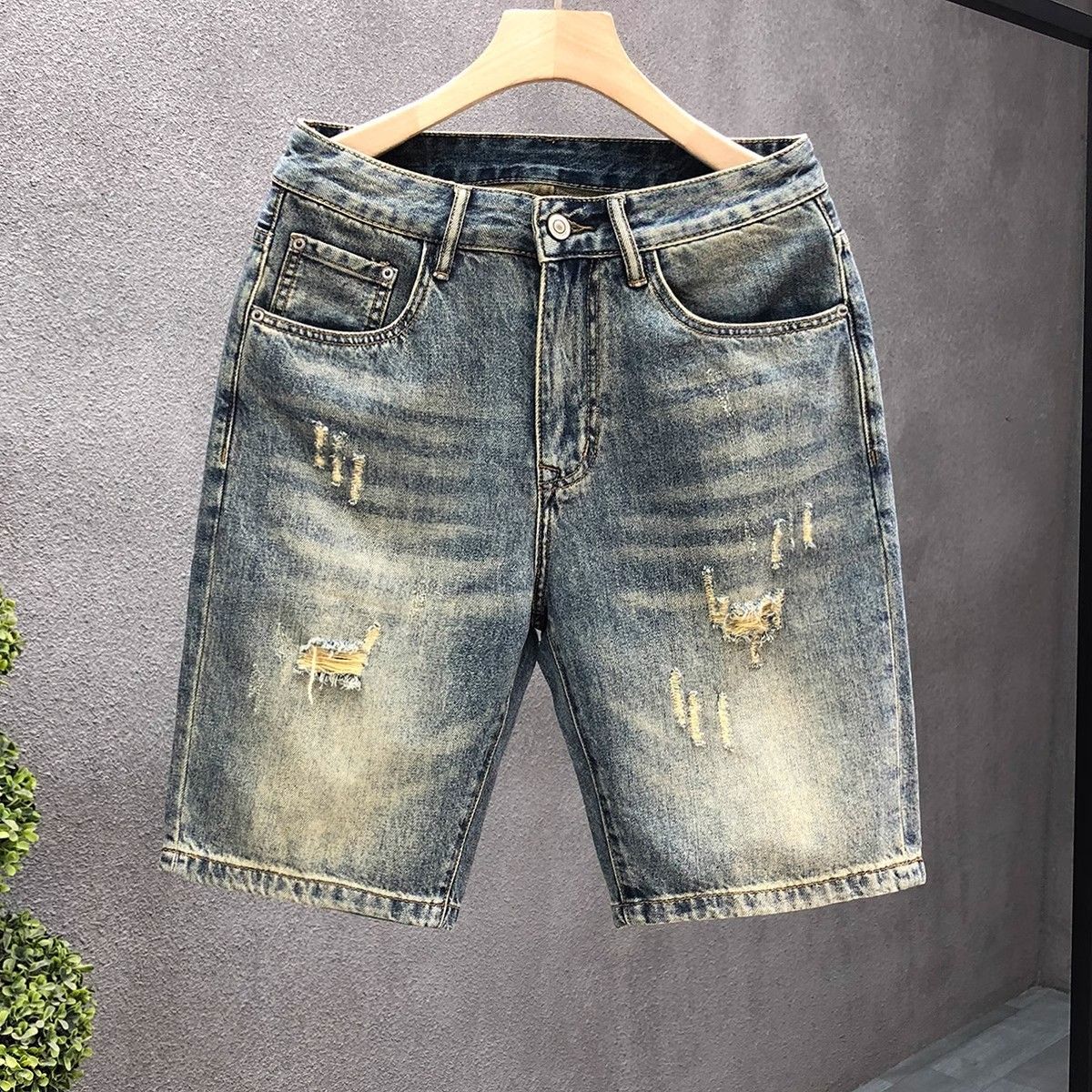 Men's Clothing Summer Casual Ripped Denim Shorts Washed Yellow Straight Leg Loose Fit Trendy Five-Point Pants_mkmklike.com
