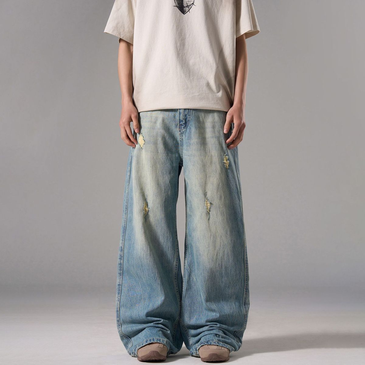 Vintage Washed Ripped Jeans For Men & Women – Retro Distressed Denim Pants, Loose Fit Wide Leg Trousers, 90s Streetwear Style_mkmklike.com