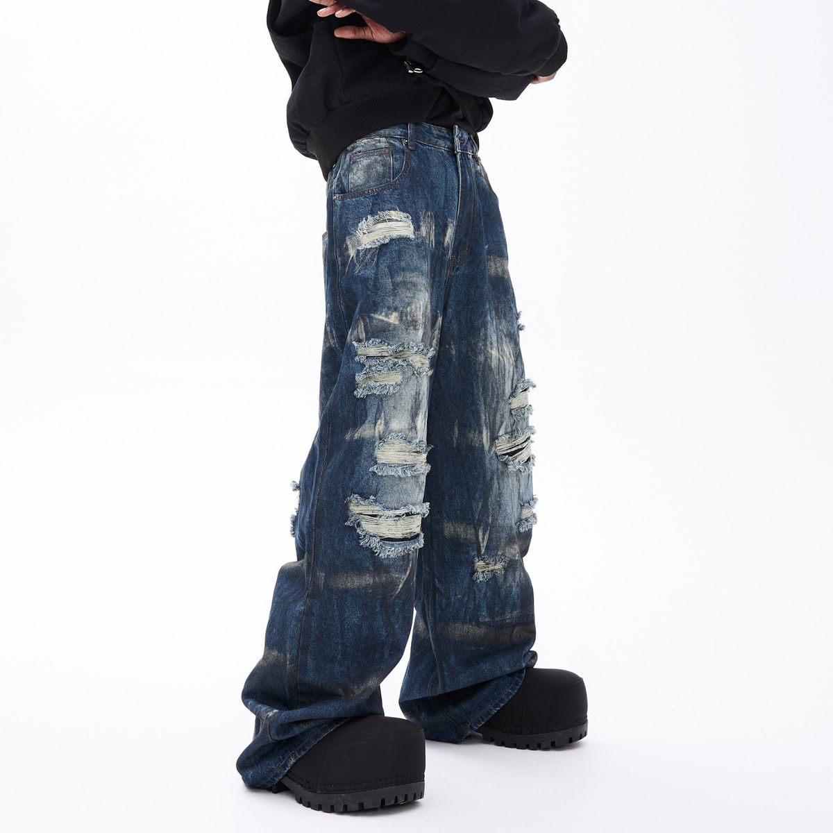 Trendy Distressed Ice-Wash Jeans – Relaxed Straight Fit With Stretch Waist & Hand-Painted Details_mkmklike.com