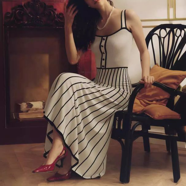 Women's Clothing new fashion contrast color backless mid-length skirt_mkmklike.com