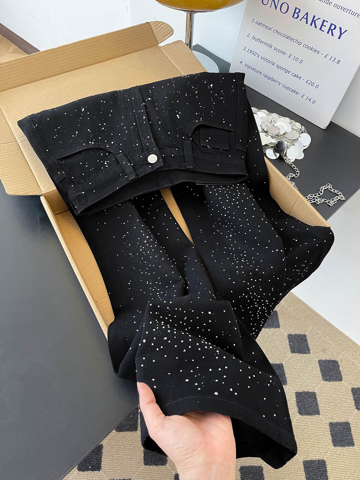 Disco Ball Wide-Leg Jeans For Women – Black High-Waisted Rhinestone Embellished Flared Pants With Distressed Detailing (S-3XL)_mkmklike.com