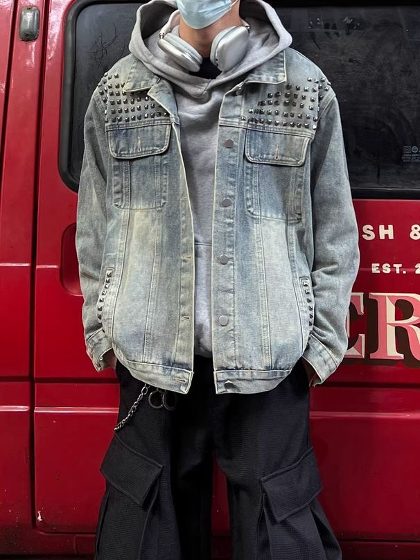 Men's Heavy Duty Studded Denim Jacket American Style Distressed Wash Loose Silhouette Design Top For Spring Autumn Niche_mkmklike.com