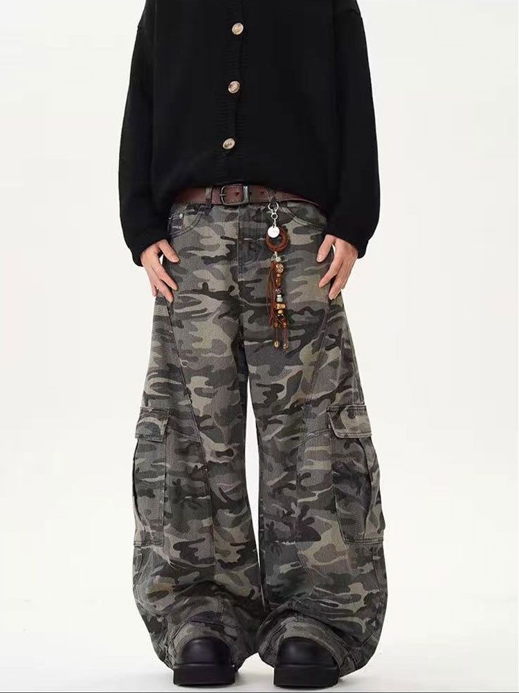 Unisex Retro Camo Wide-Leg Cargo Pants – Trendy Loose Fit, Reverse Design & Distressed Detailing_mkmklike.com