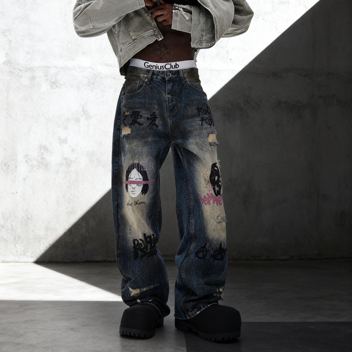 Men's Oversized Straight-Leg Jeans – Distressed Washed Denim With Graffiti Face Print & Fake Rips (Streetwear, Urban Style, Low Waist, Unisex Appeal)_mkmklike.com