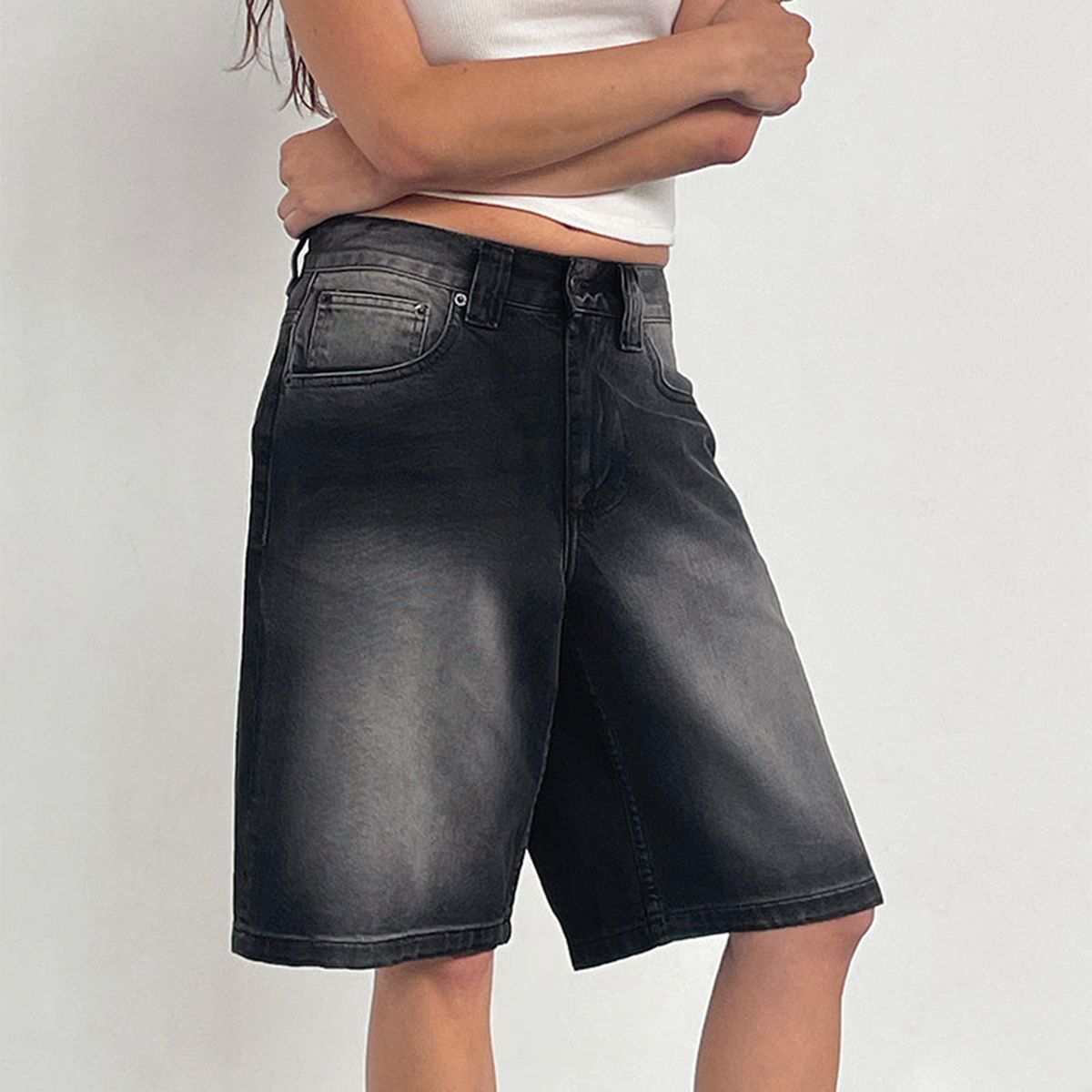 European Fit Mid-Rise Denim Bermuda Shorts – Non-Stretch Vintage Washed (Light Blue/Indigo/Charcoal, S-XXL)_mkmklike.com
