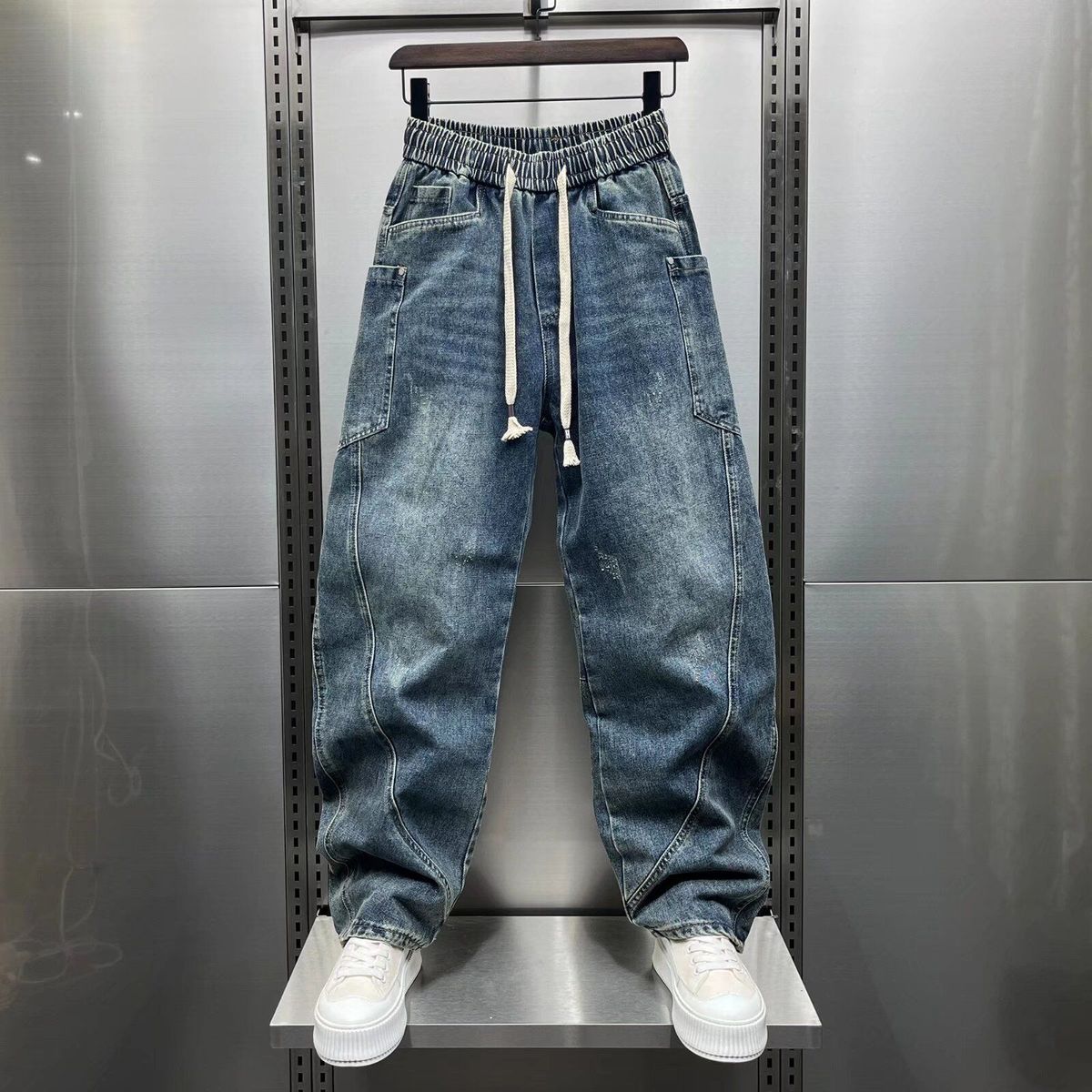 Men's Casual Loose Fit Denim Jeans With Contrast Stitching Straight Leg Wide Trousers For Spring Fashion_mkmklike.com