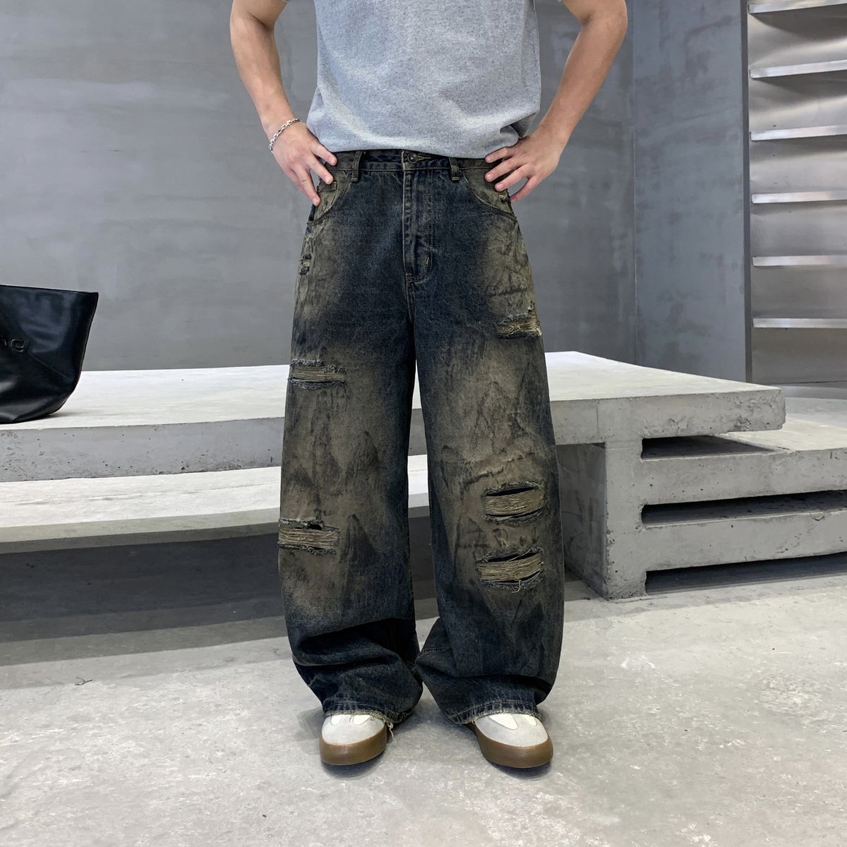 Vintage Washed Distressed Jeans For Men – Relaxed Wide-Leg & Faux Rips (S-3xl, Blue) Low-Rise Waist + Zip Fly_mkmklike.com