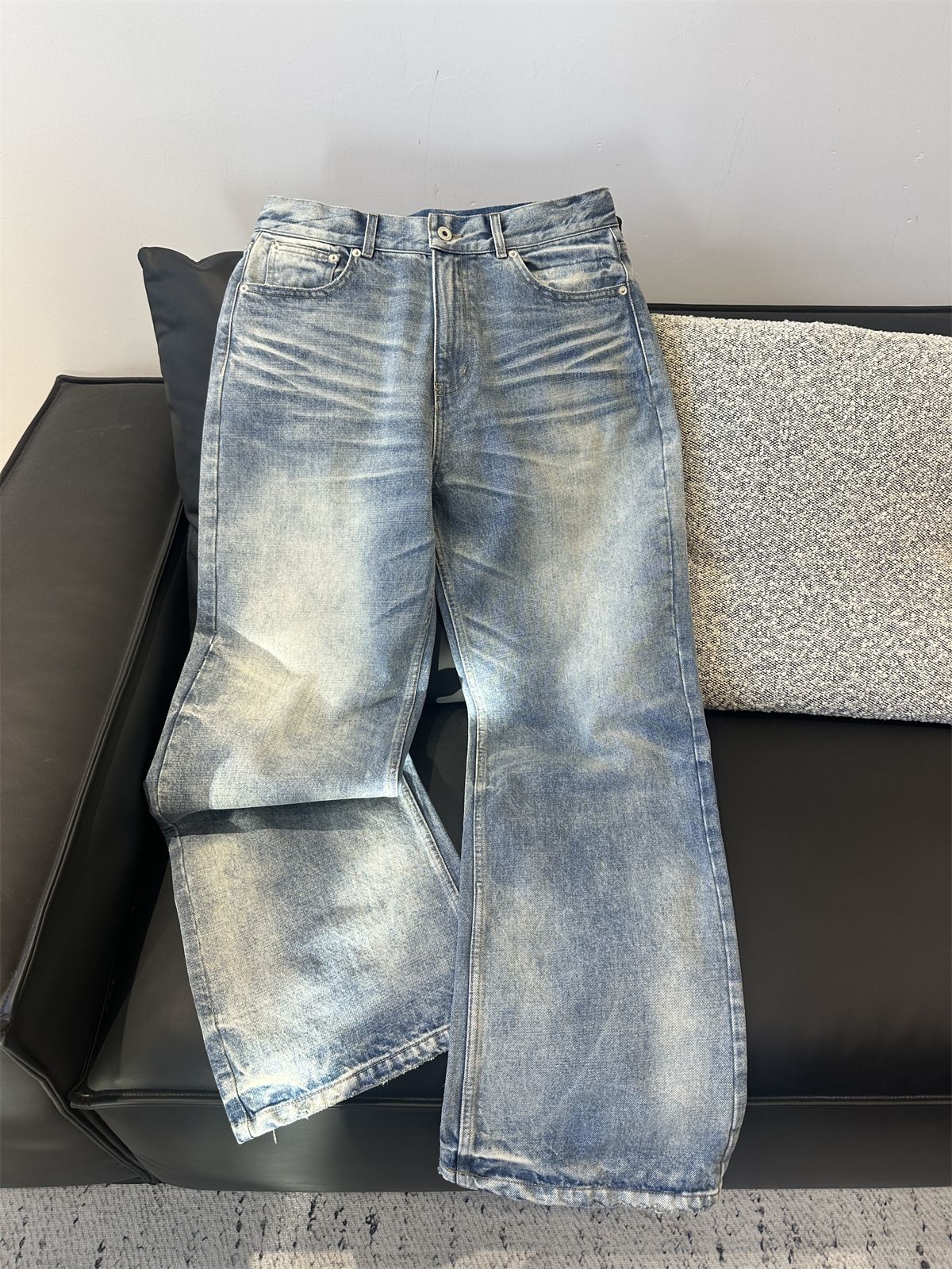 Men's Clothing New A Line Washed Blue Straight Loose Cleanfit Jeans_mkmklike.com