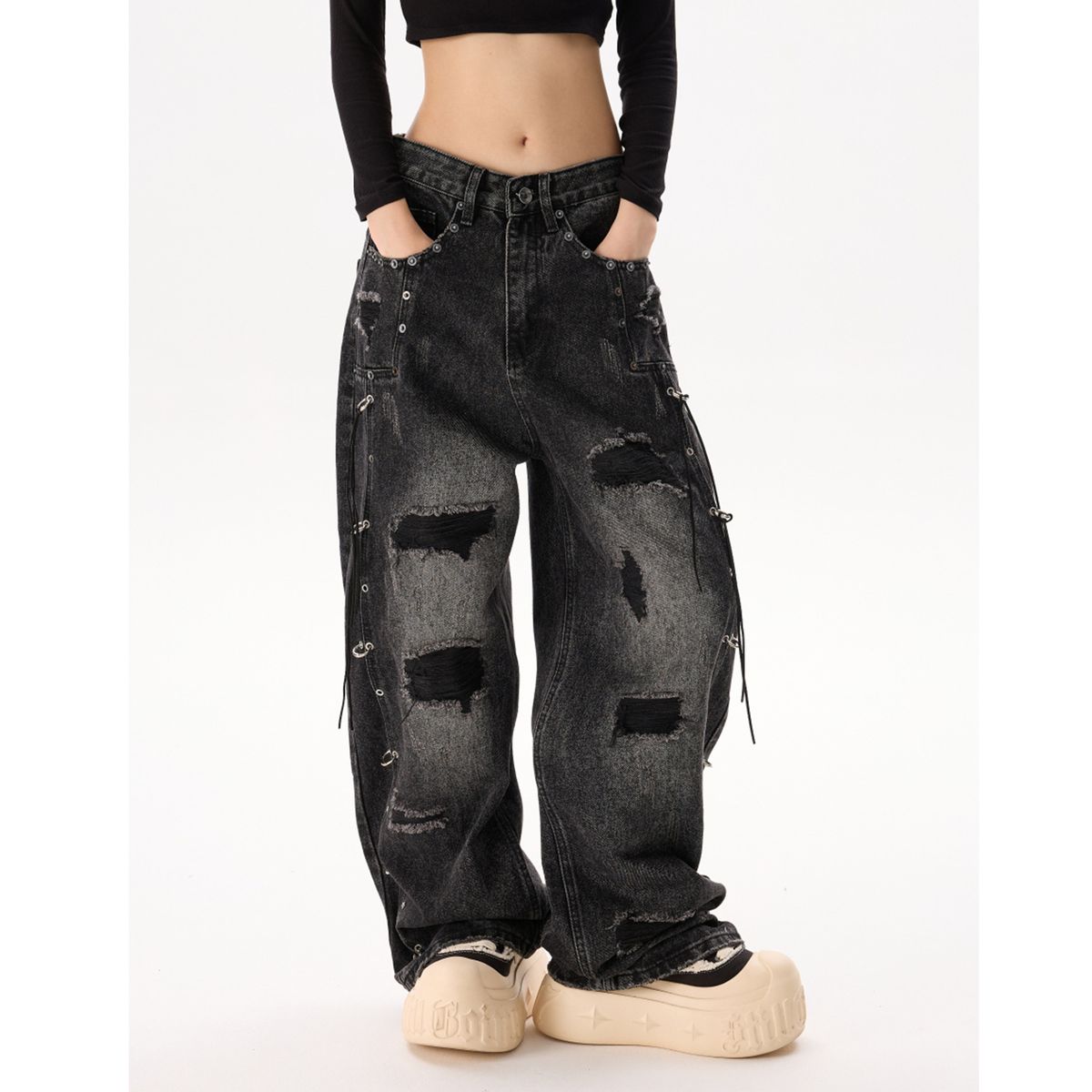 Men's Streetwear Wide-Leg Jeans – Hip-Hop Denim Pants With Distressed Details & Rivet Patches_mkmklike.com