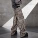 Leopard Print Washed Straight-Leg Jeans – American Streetwear Distressed Denim With Hand-Painted Animal Print (Relaxed Fit, Low Waist, No Stretch)_mkmklike.com