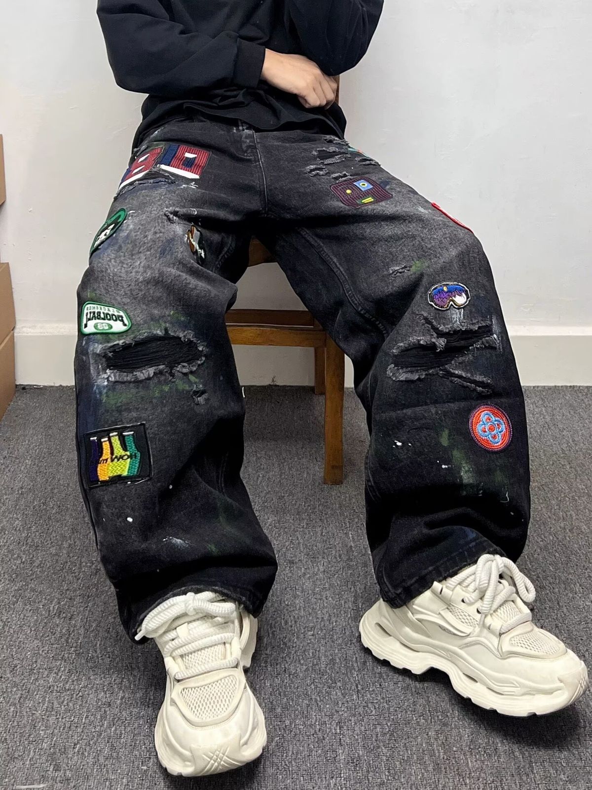 Men's Cool Stylish Splatter Paint Graffiti Black Faux Ripped Jeans Trendy Micro Pattern Design Wide Leg Trousers_mkmklike.com