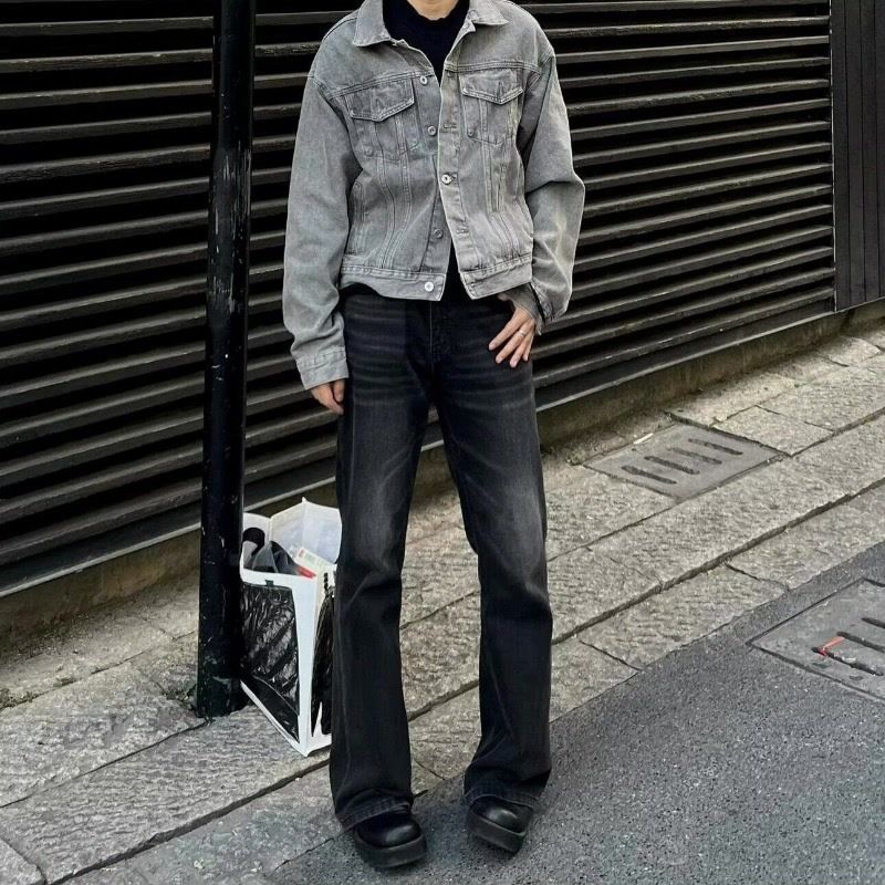 Viral High-Waisted Flared Jeans – Stretch Denim Bell Bottoms For Women & Men (M-4XL) – Retro 70s Style TikTok Fashion_mkmklike.com