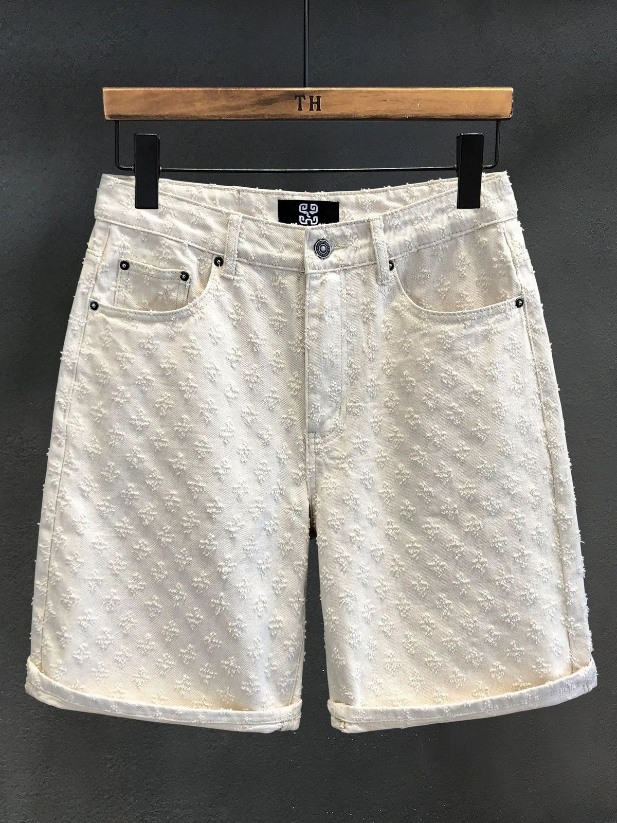 Men's Clothing High Street Jacquard Ripped Summer Loose Straight Retro Five Point Denim Shorts_mkmklike.com