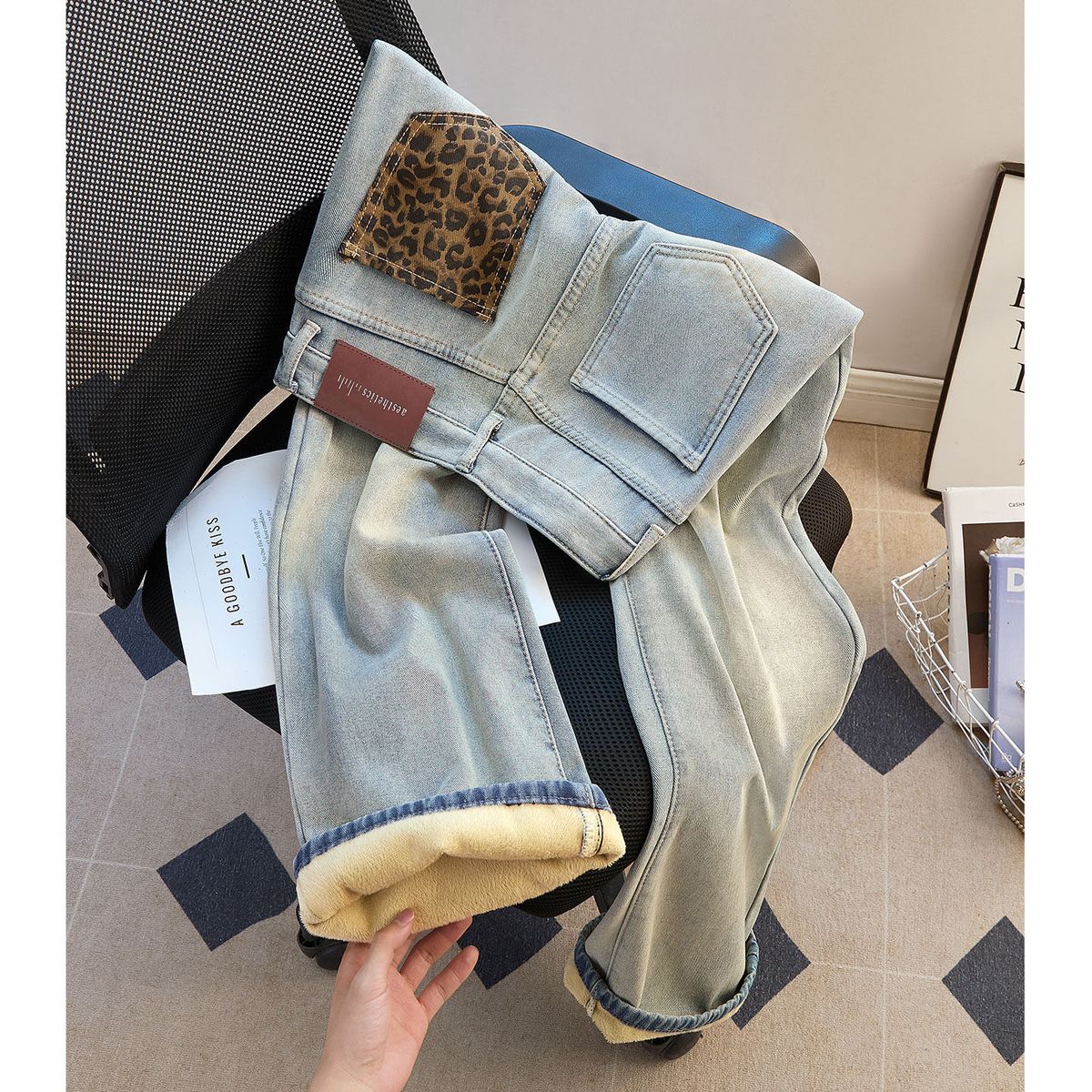 Women's High-Waisted Flared Jeans – Leopard Print & Solid Color Block, Fleece-Lined Winter Pants, Loose Fit With Draping For Effortless Style_mkmklike.com