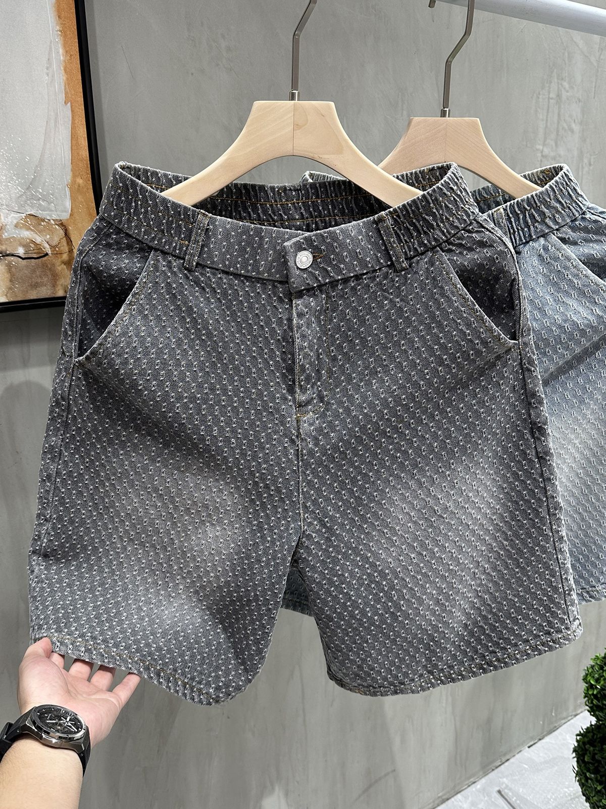 Men's Clothing Light Blue Washed Style Denim Shorts For Men With All Over Jacquard Print Distressed Finish Trendy Versatile Five Inch Summer Shorts_mkmklike.com
