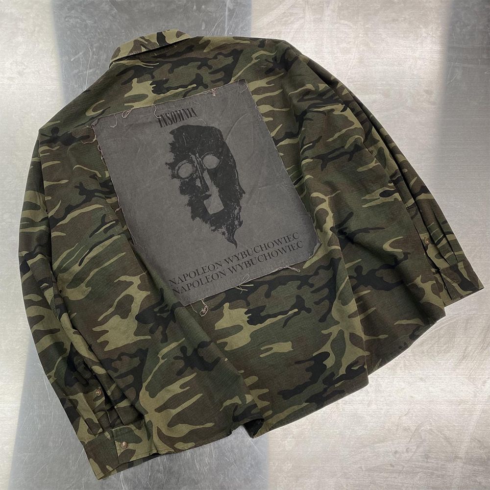Women's Clothing Trendy Brand Military Green Camouflage Washed Old Jacket With Patch On The Back Lapel Long Sleeved Shirt For Men And Women Vibe Style_mkmklike.com