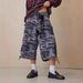 Women's Cargo Denim Capri Pants, Military Camo Print Straight Leg Cropped Jeans With Multiple Pockets, Retro American Style Casual Trousers_mkmklike.com