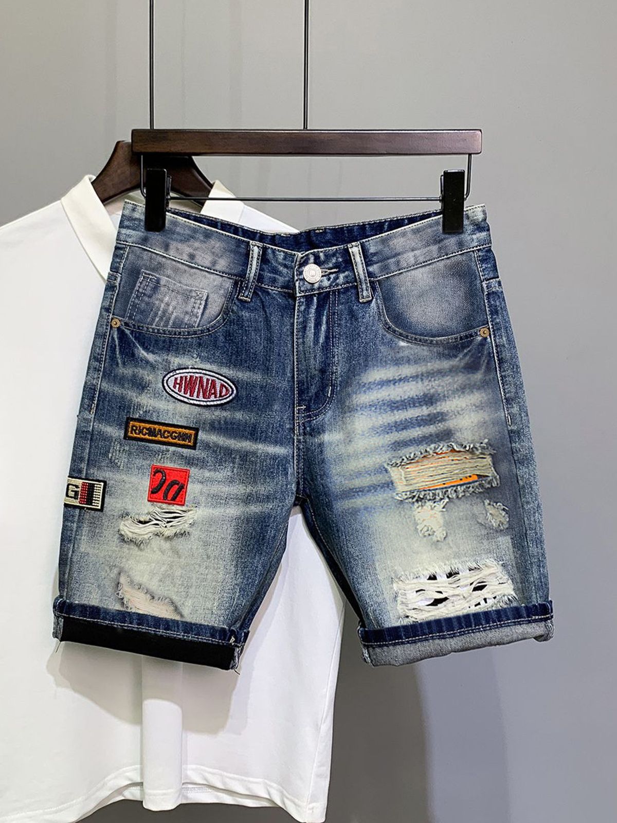Men's Blue Distressed Embroidered Shorts Trendy Loose Straight Leg Mid Waist Denim Versatile_mkmklike.com