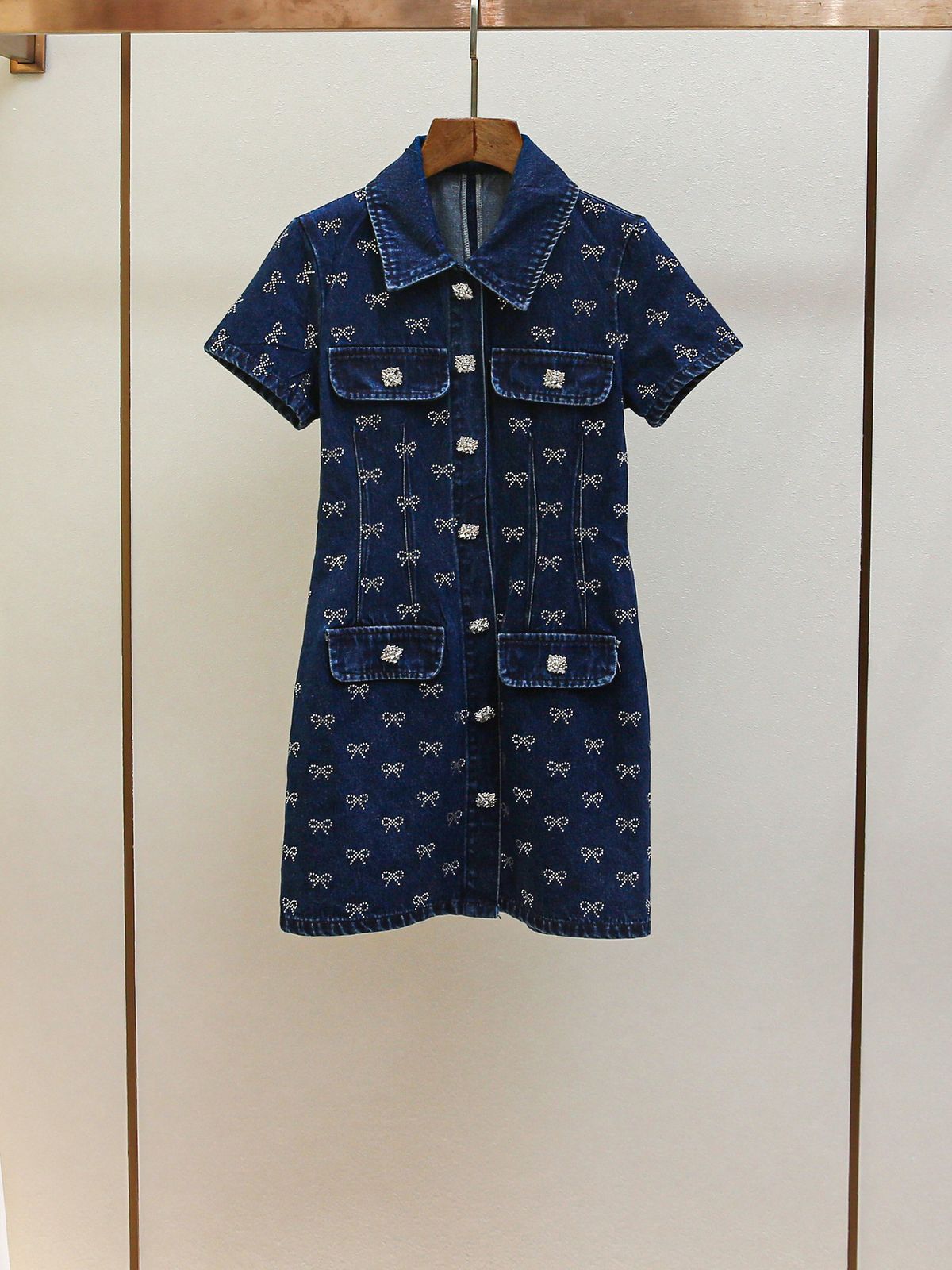 ELLE SP Spring New Casual Style Youthful Turn-down Collar Sleeve Single-breasted Rhinestone Bowknot Denim Dress Short Skirt_mkmklike.com