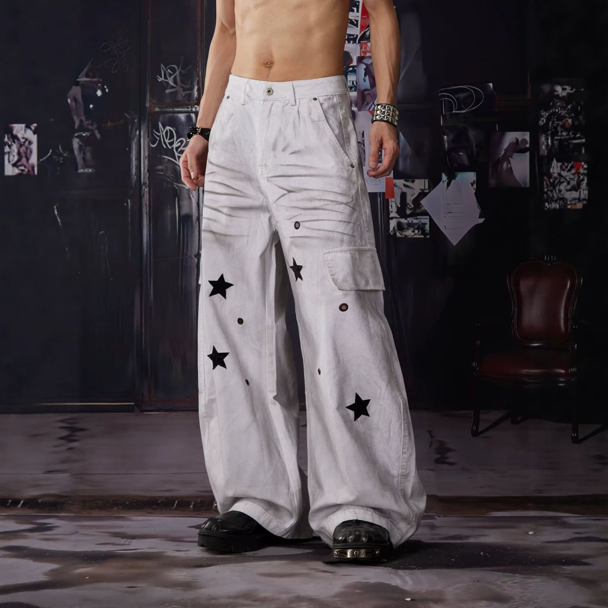 Utility Cargo Pants With Star Patches Multi-Pocket Distressed Wide-Leg Jeans Unisex Streetwear Aesthetic_mkmklike.com
