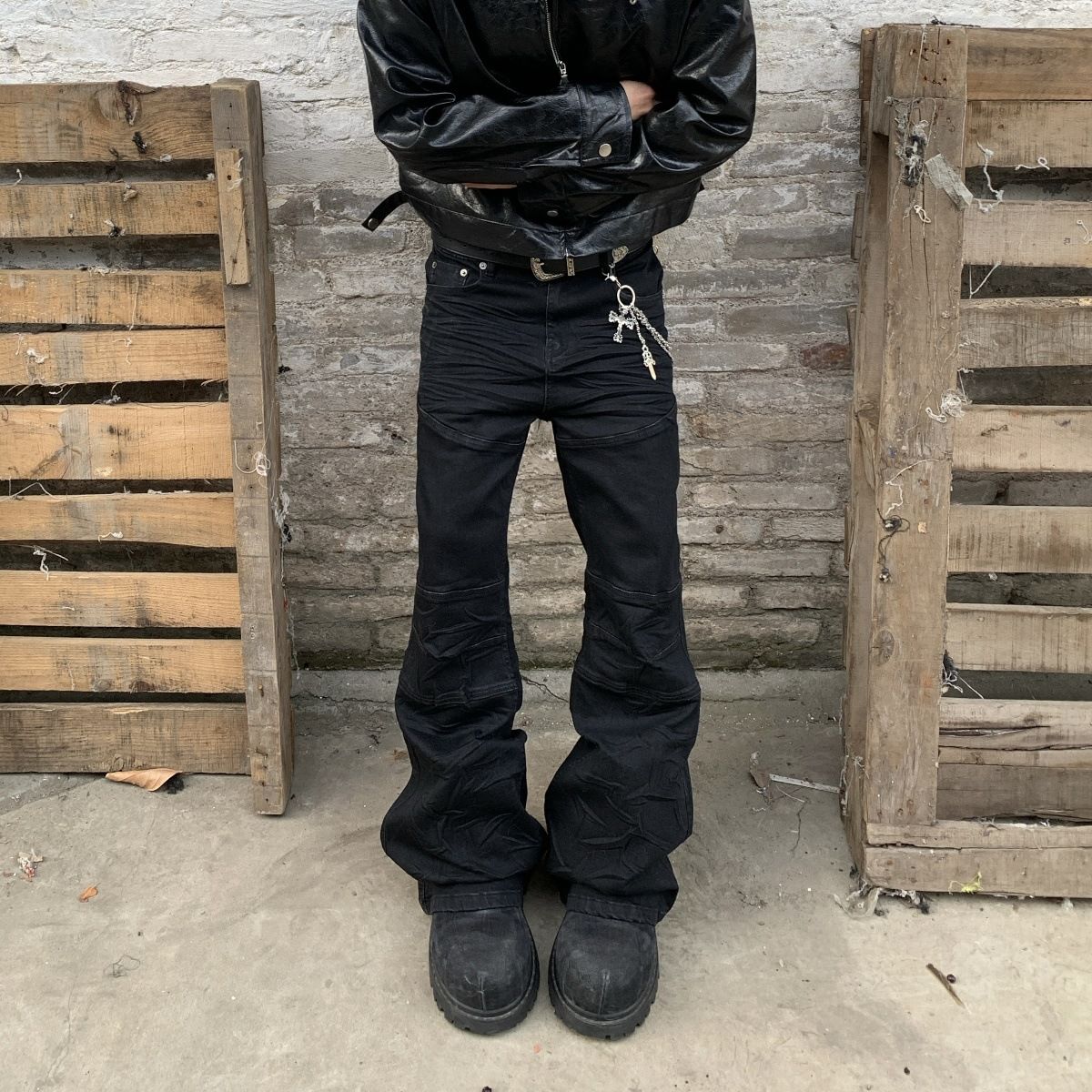Men's 3D Whiskered Ruffled Flared Jeans Black Washed Distressed Bootcut Pants American Style_mkmklike.com